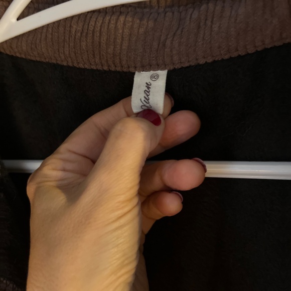 Beautiful fall coat - Picture 4 of 4